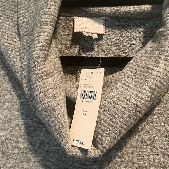 Anthropologie grey side ruffle sweater - Picture 4 of 5
